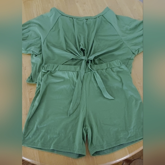 Pants - Crop Top Short Set